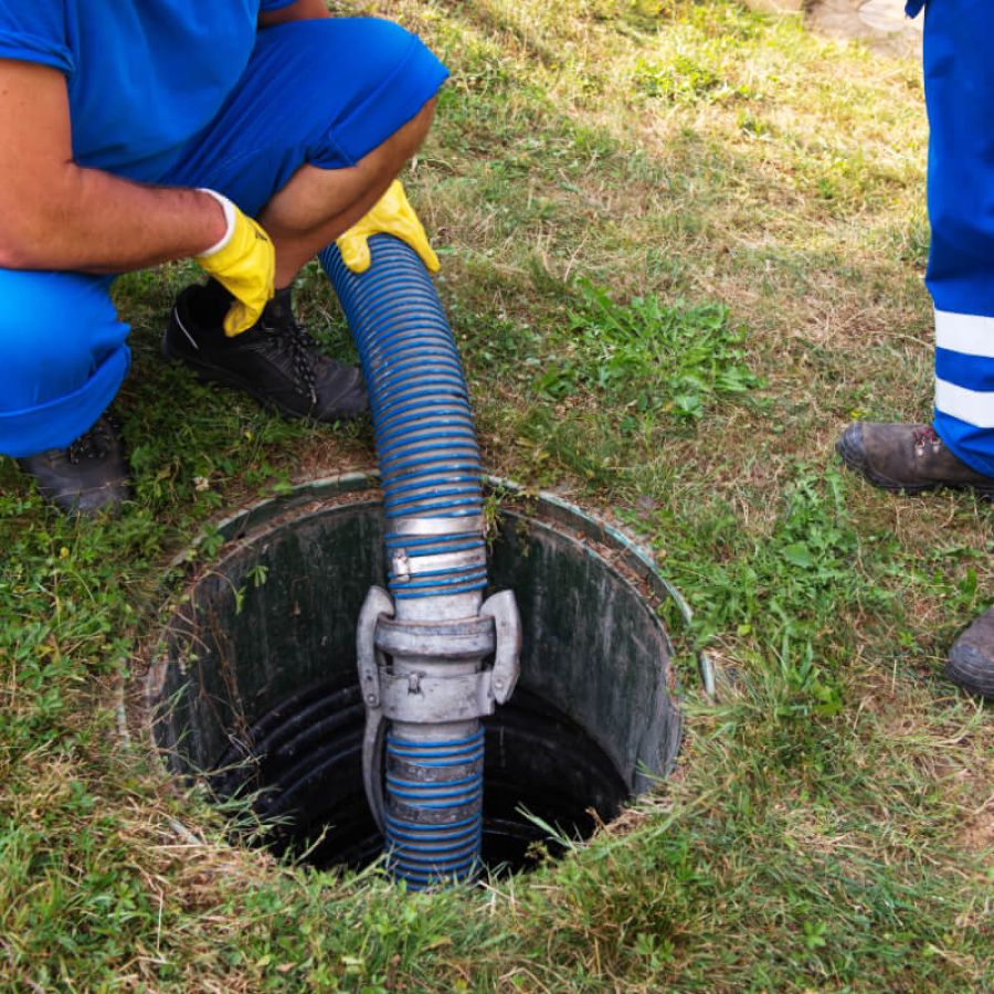 Emptying a septic tank