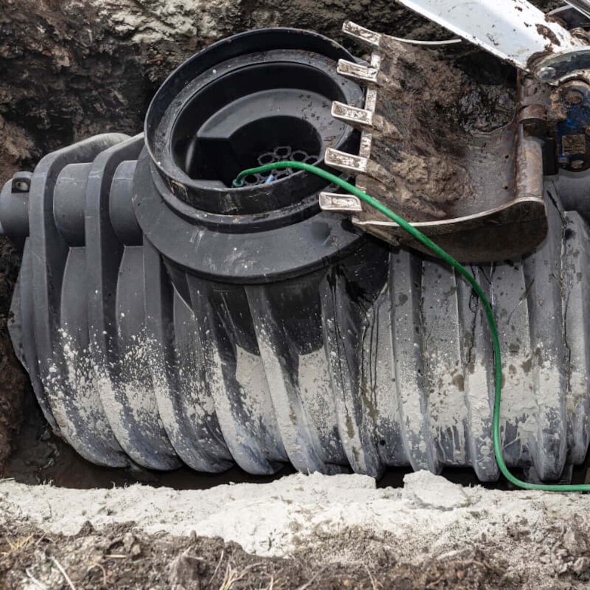 Installing a septic tank